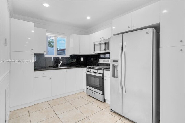 Foto del edificio - 201 SW 51st Ct