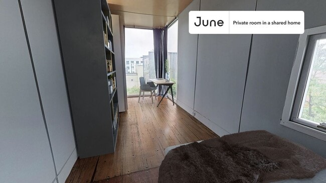 Foto del edificio - Room in Shared 6 bed/6 bath home