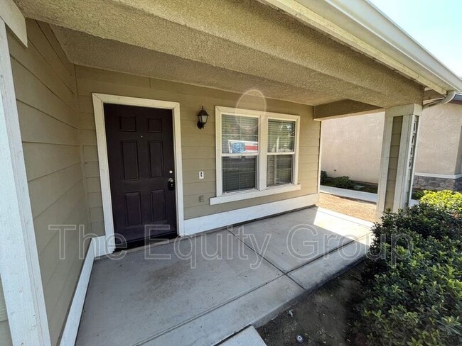 Building Photo - 1726 Paseo Del Lago