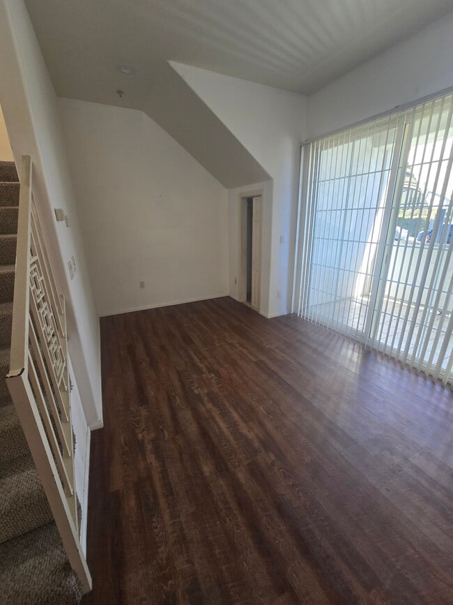 Building Photo - 335 E Providencia Ave