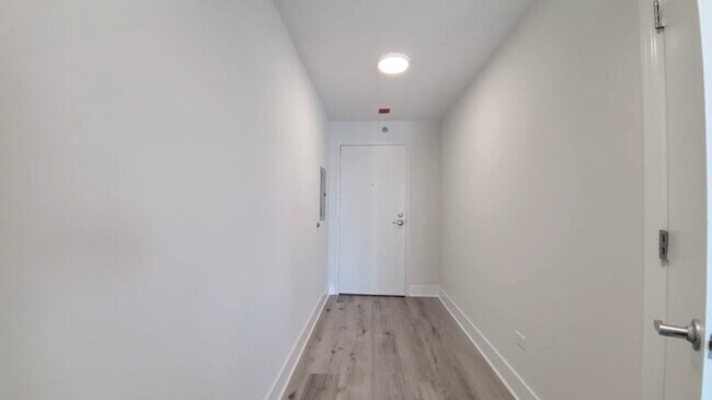 Foto del edificio - 306 N Canal St