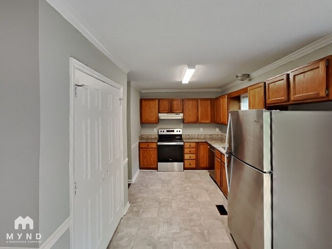 Foto del edificio - 204 Dovewood Ln