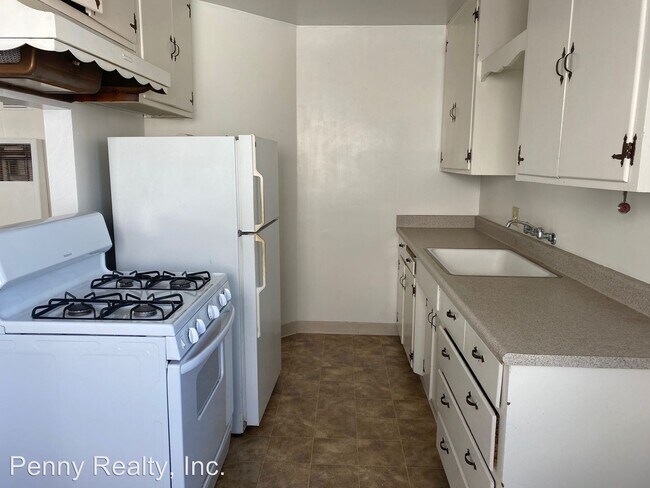 Building Photo - 3333 Bayside Walk