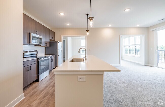 2 habitaciones, 2 baños - 1565 pies cuadrados - Cocina - The District at Deerfield Residences