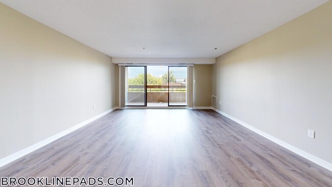 Foto del edificio - 1111 Beacon St