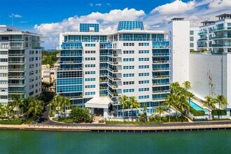 Building Photo - 6103 Aqua Ave