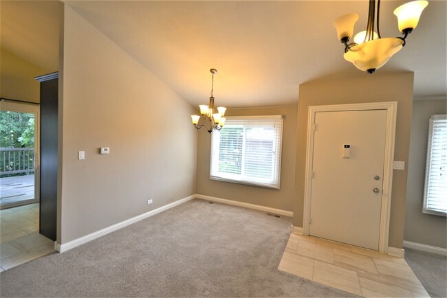 Building Photo - 183 Cascade Dr
