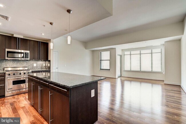 Foto del edificio - 2425 L St NW