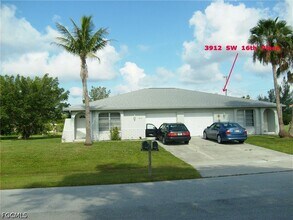 Building Photo - 3834 SW 16th Pl