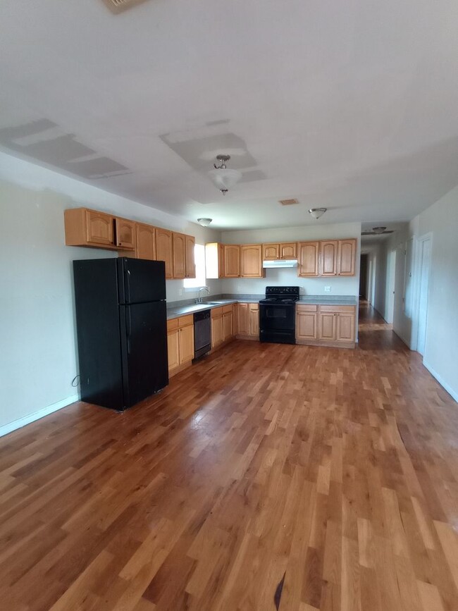 Building Photo - 2528 Gravier St