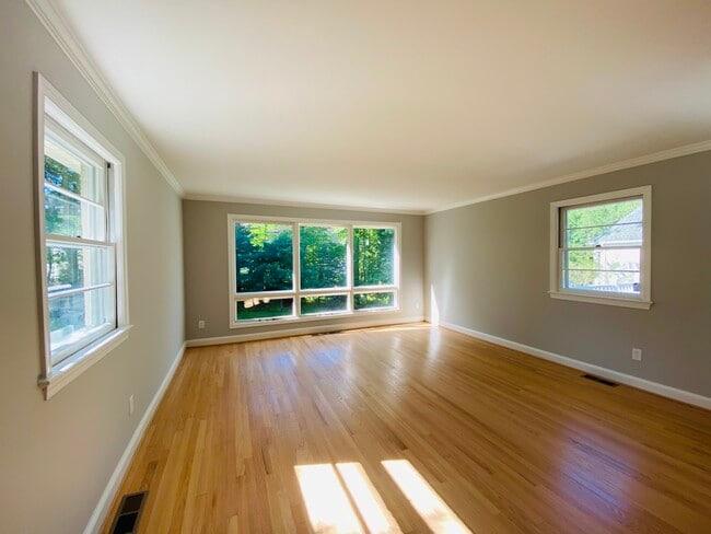 Building Photo - 6629 Kirby Ct