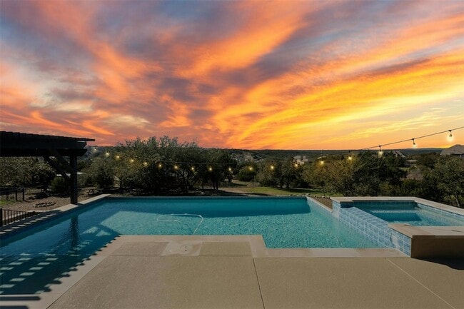 Foto del edificio - 4700 Topacio Dr