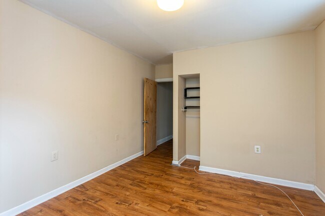 Building Photo - 1604 N Bouvier St