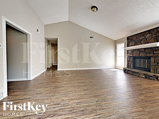 Building Photo - 5961 Wedgewood Cove