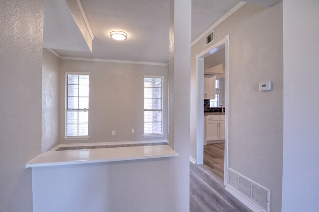 Building Photo - 4500 Hale St
