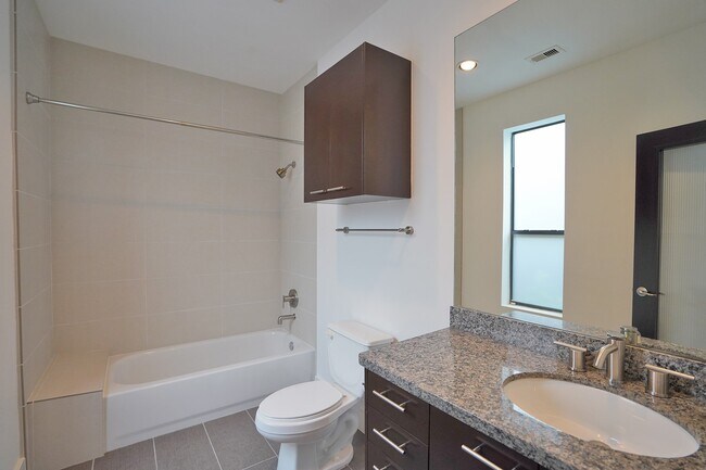 Foto del edificio - 4611 Austin St