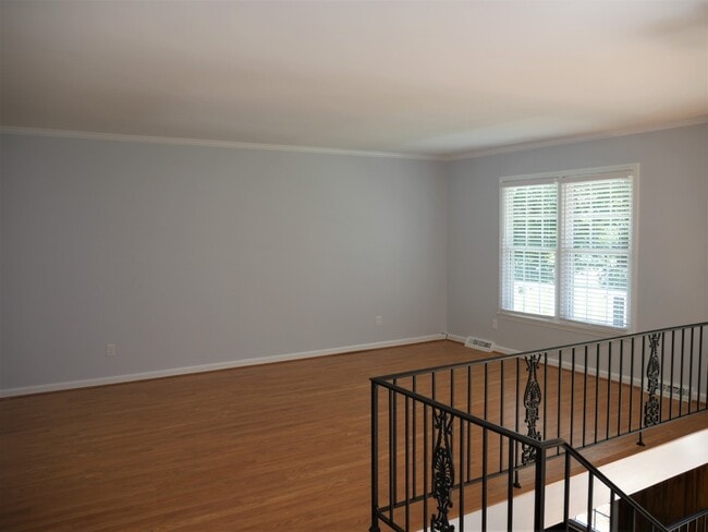 Foto del edificio - 124 Woodburn Pl