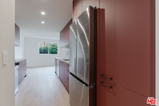 Building Photo - 12425 Texas Ave