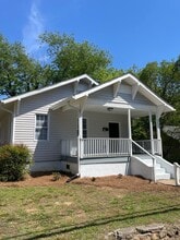 Building Photo - 809 N Graham Ave