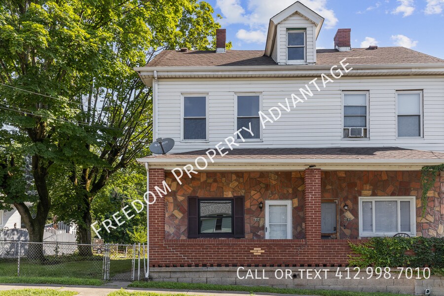 Foto principal - 644 Herschel St