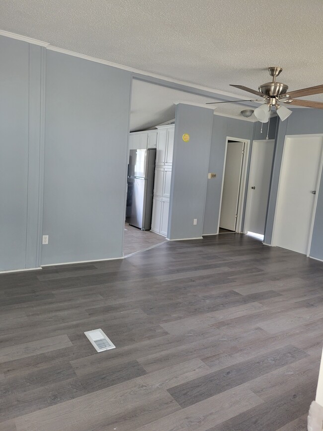 Building Photo - 108 Covey Dr