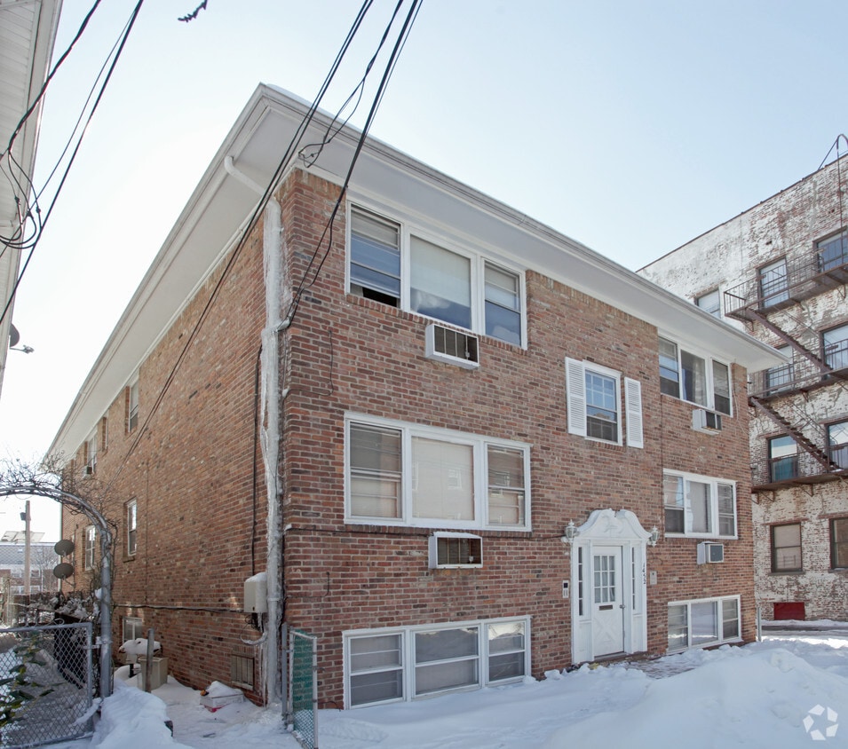 Building Photo - 1452 Concord Pl