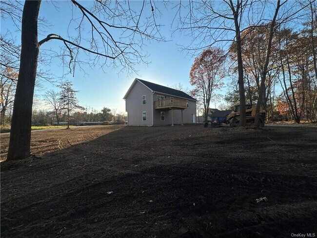 Building Photo - 85 Holland Ave