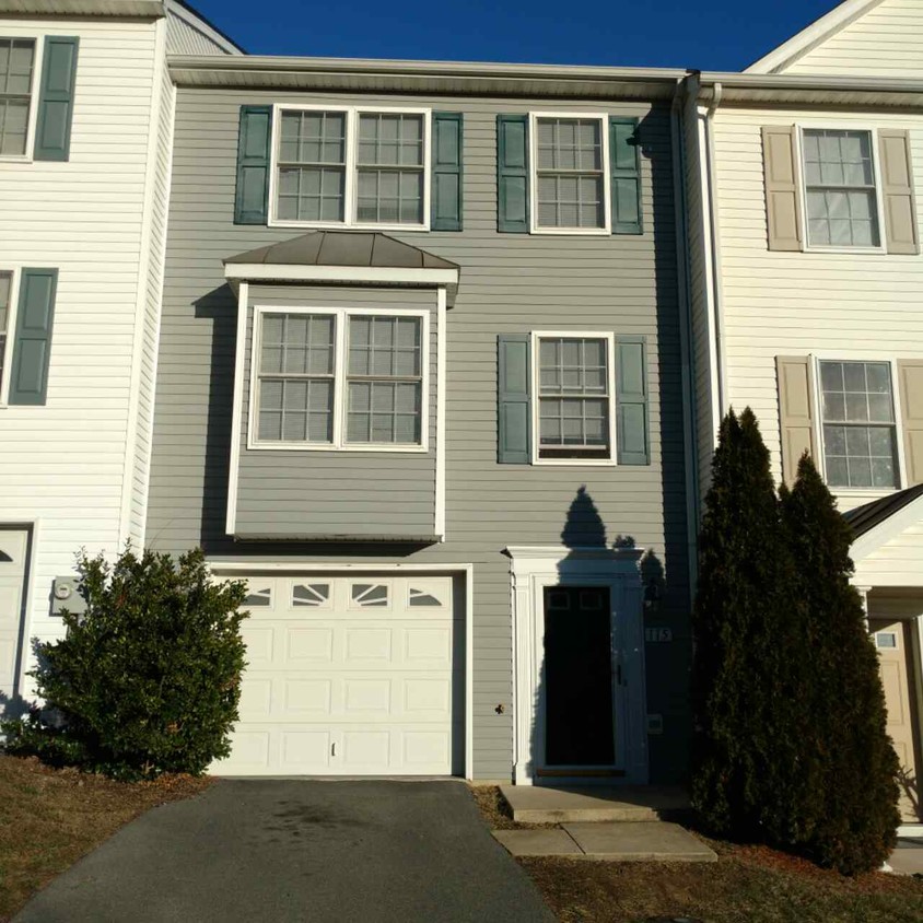 Foto principal - 115 Windmill Ln
