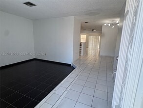 Building Photo - 7577 W 5th Ln
