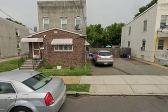 Building Photo - 19 Lowell St