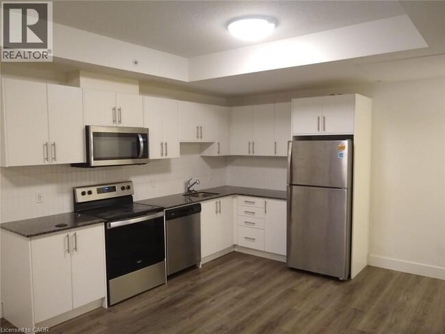 Building Photo - 107 Roger St