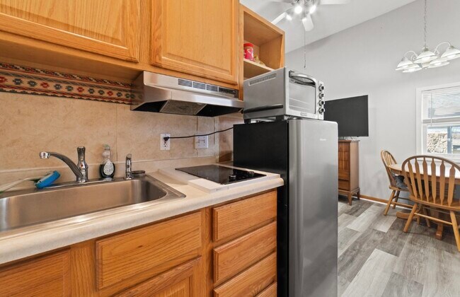 Foto del edificio - 669 Modesto St