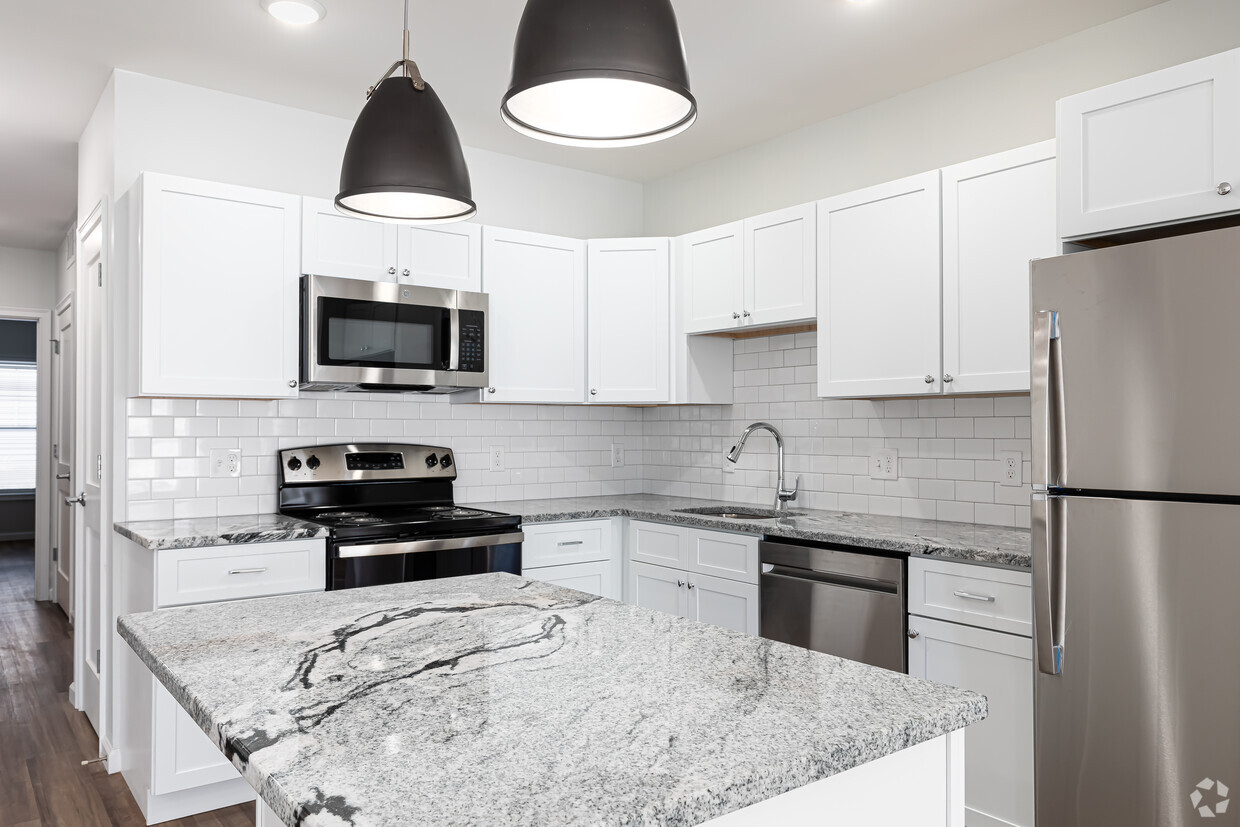 The Residences at Berkshire Road - Apartments in West Hartford, CT ...