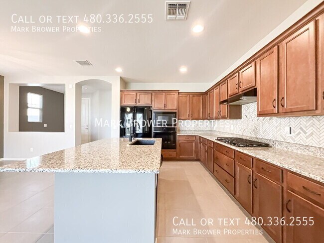 Building Photo - 2802 Canada De Oro Rd