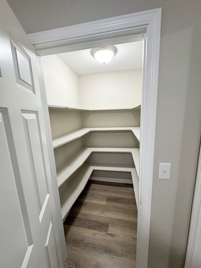 Building Photo - Completely Remodeled 4-Bedroom 2-Bath home...