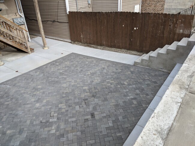 Foto del edificio - 1125 W 17th St