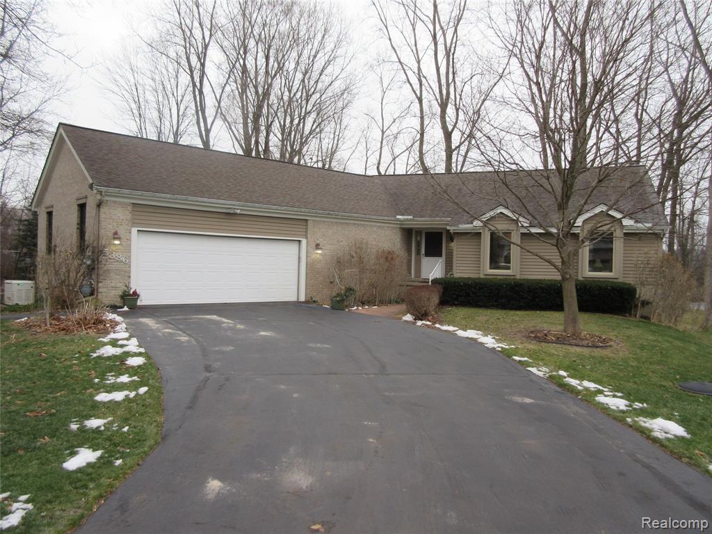 Primary Photo - 5386 Bronco Dr