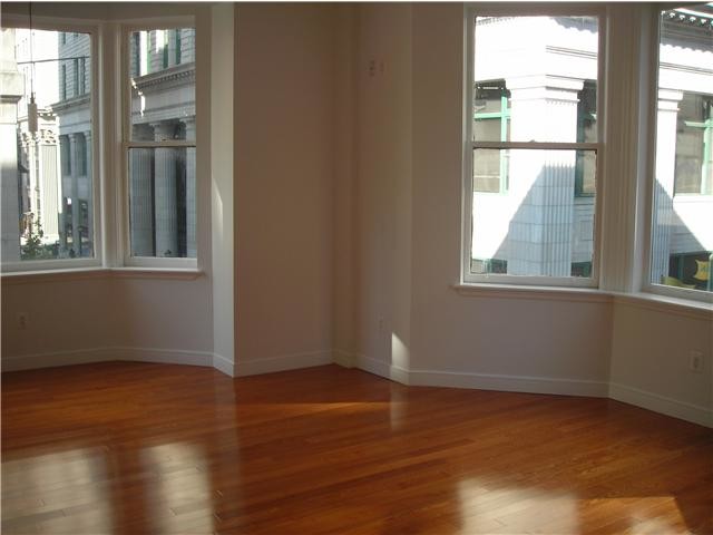 Building Photo - 1232 Chestnut St