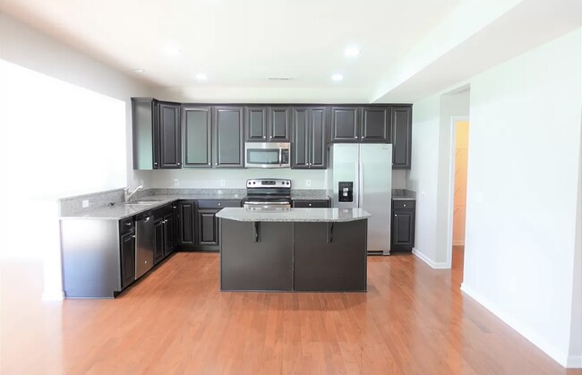 Building Photo - 224 Wateree Way