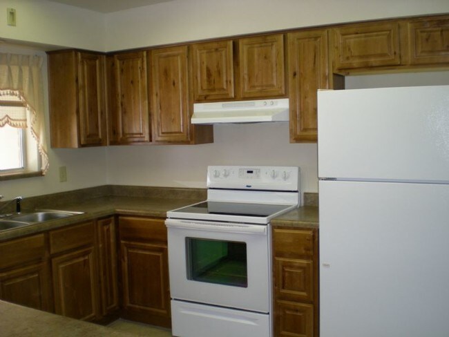 Building Photo - 6310 E Adobe Rd