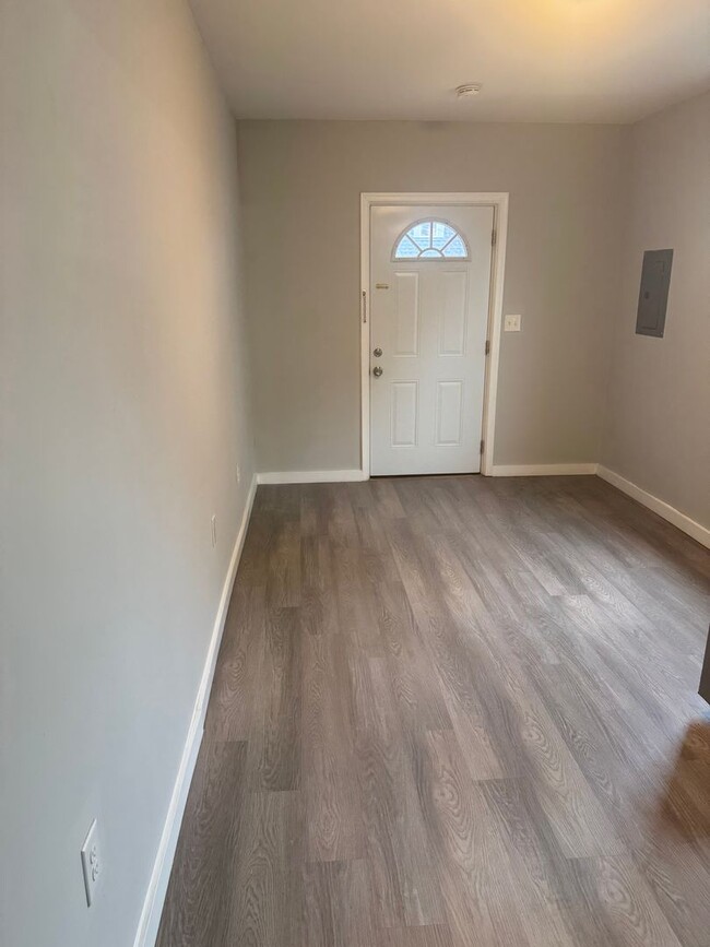 Building Photo - 52 E Washington Ave