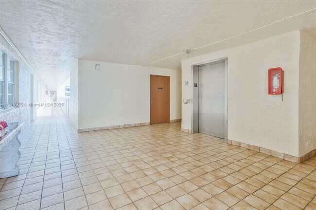 Foto del edificio - 141 SE 3rd Ave