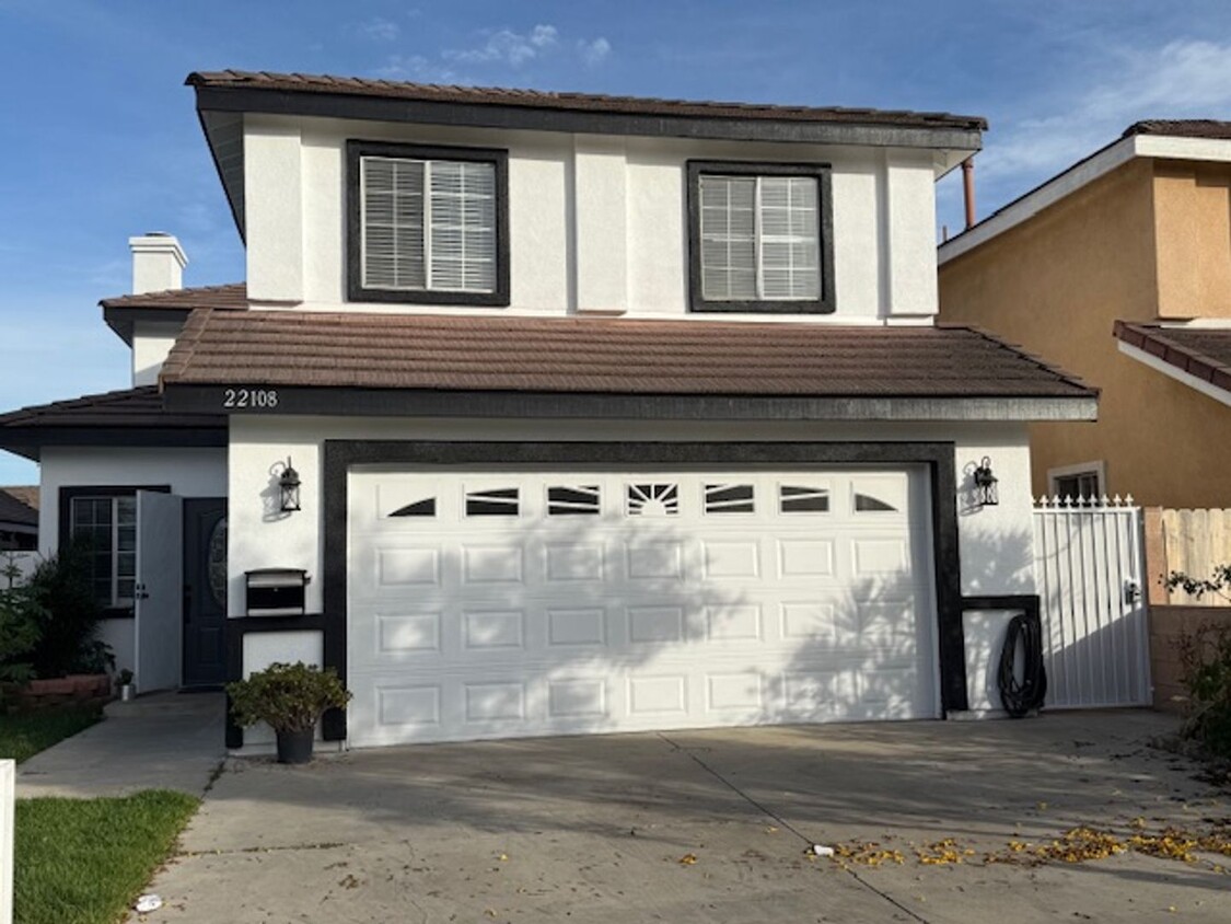 Foto principal - Renovated detached home in Hawaiian Gardens