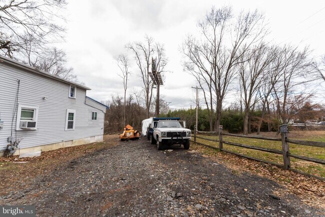 Foto del edificio - 801 Bethel Ave