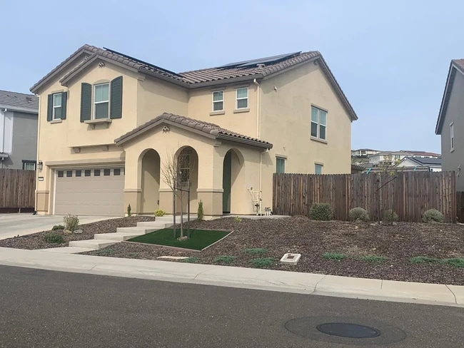 Building Photo - 4586 Butterfly Ridge Dr