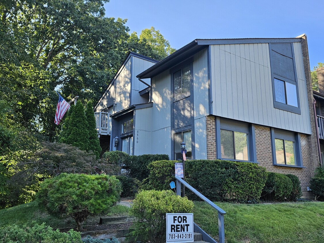 Building Photo - 8560 Gwynedd Way