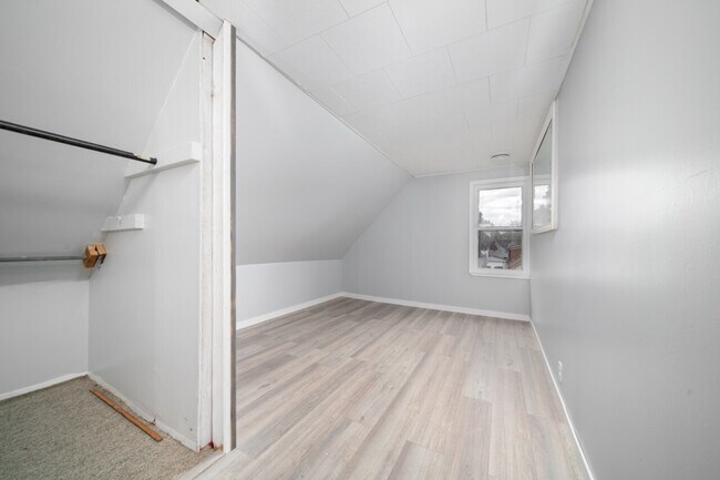 Foto del edificio - 1633 S 30th St - U2 & U3