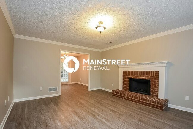 Building Photo - 4 Bedroom Pet-Friendly Home in SNELLVILLE, GA with Main Street Renewal