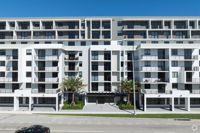 208 N Federal Hwy Pompano Beach, FL 33062 - The Atlantic by Soleste