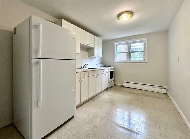 Photo - 12 Vinal St Apartment